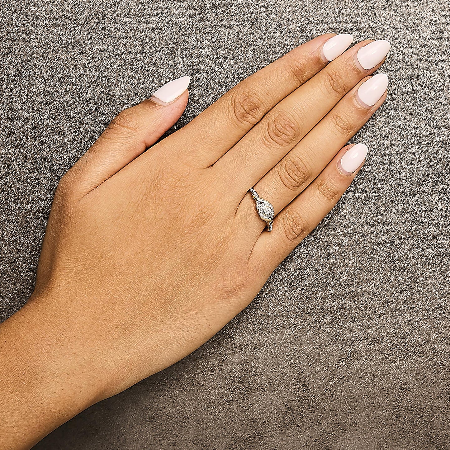 10K Yellow Gold 1/10 Cttw Diamond Swirl and Halo Promise Ring